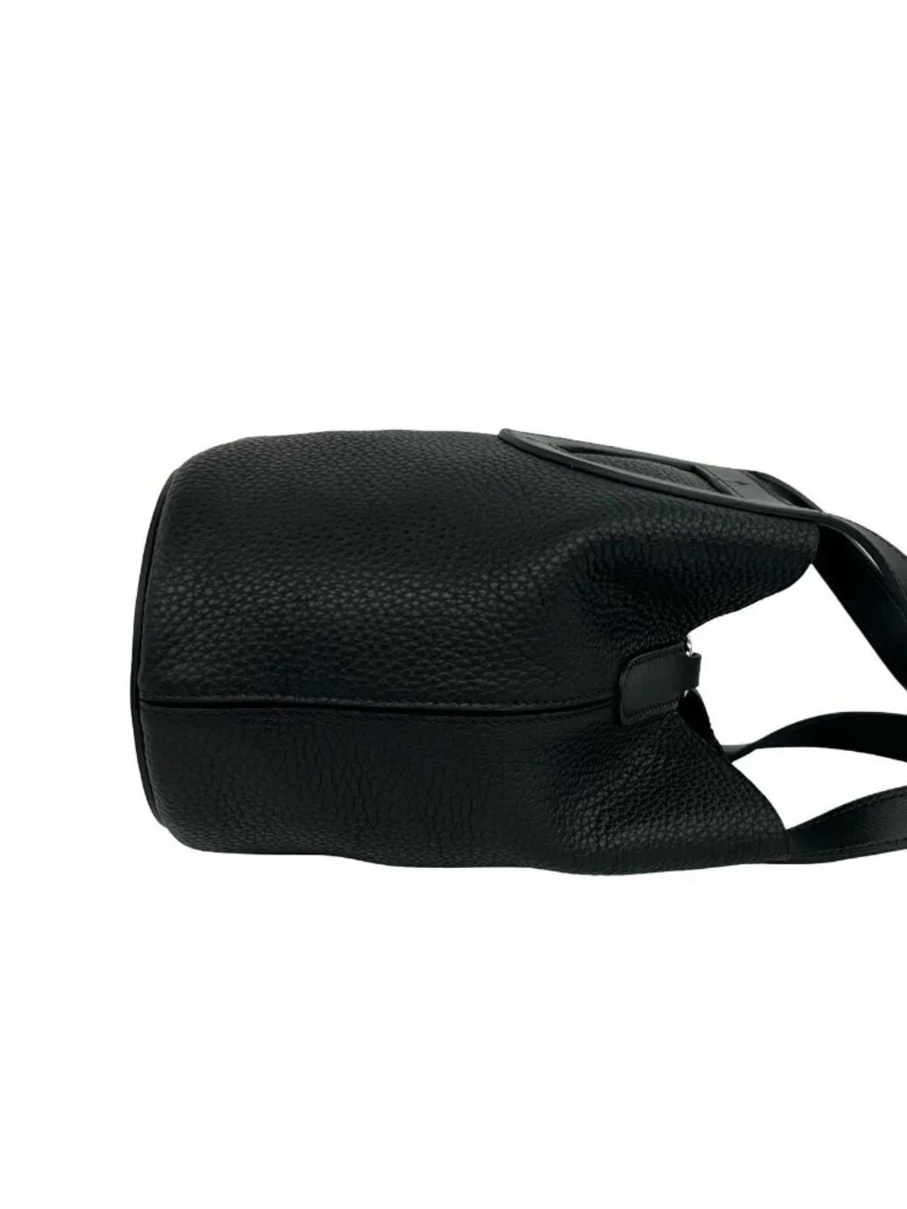 Hermes in the Loop 18 Taurillon Clemence Veau Handbag Black